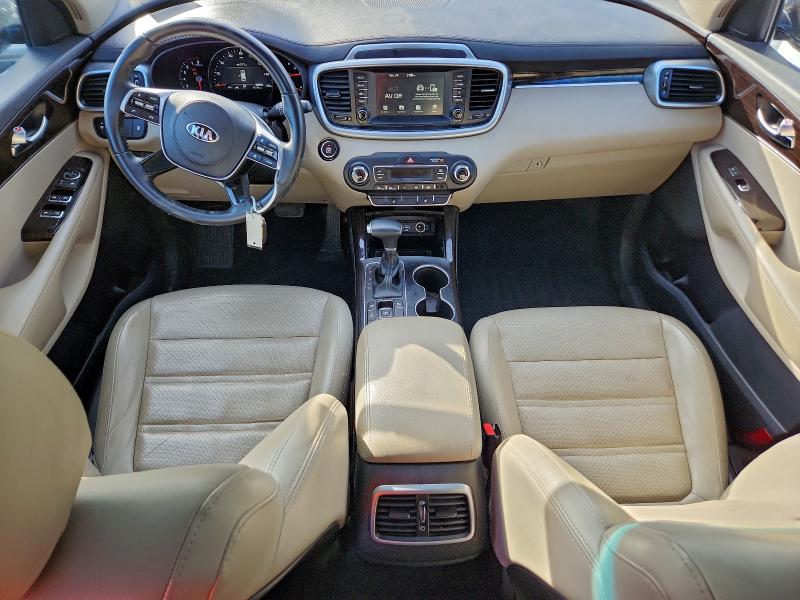 Фото 8 - KIA SORENTO