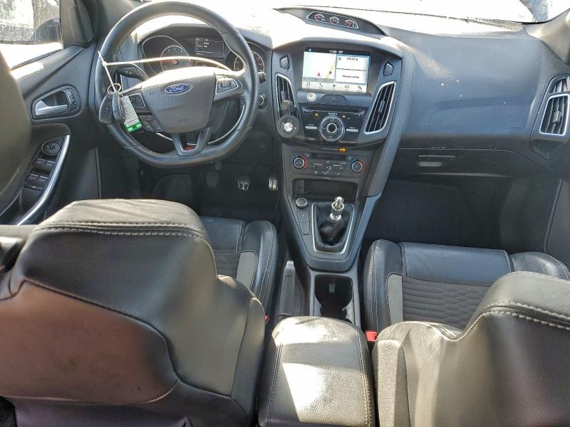 Фото 8 - FORD FOCUS