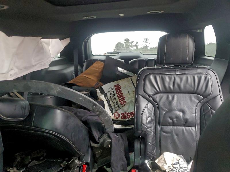 Фото 10 - FORD EXPLORER