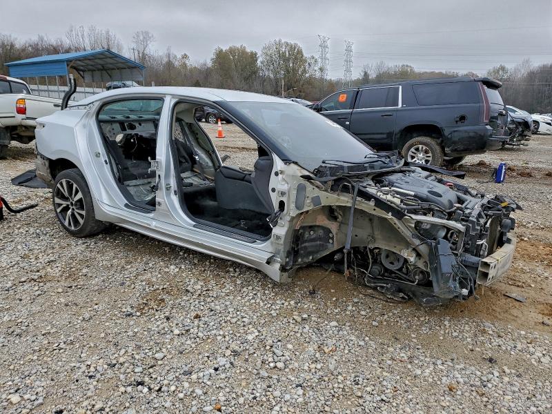 Фото 4 - NISSAN MAXIMA