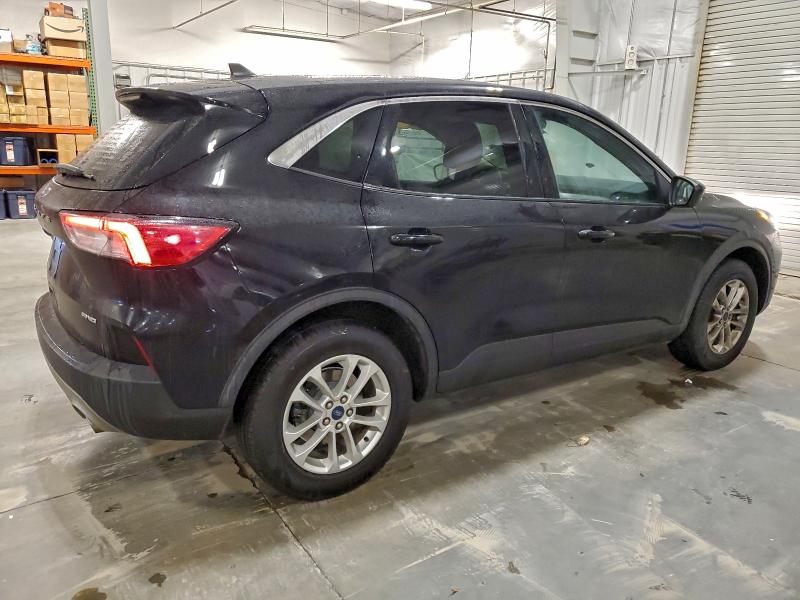 Фото 3 - FORD ESCAPE