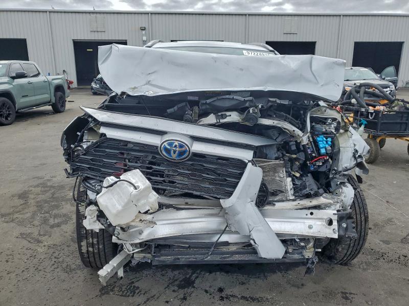 Фото 5 - TOYOTA RAV4