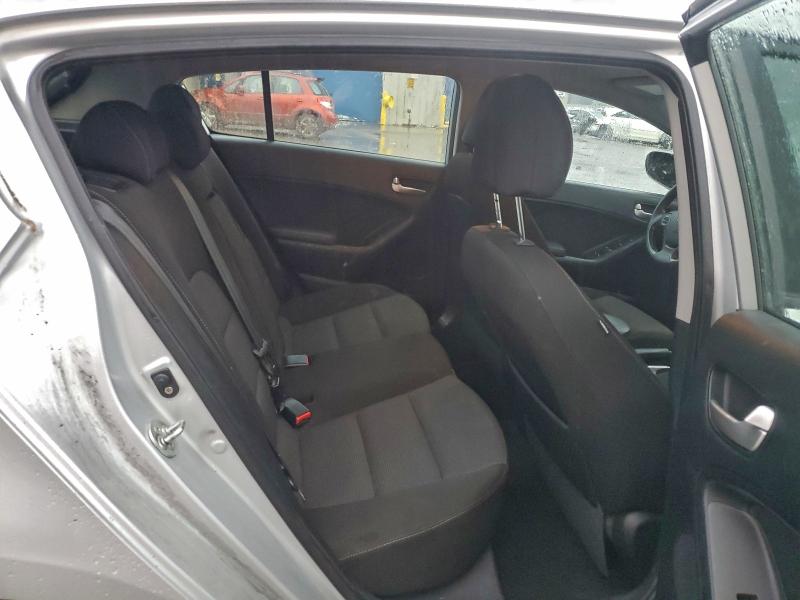 Фото 10 - KIA FORTE