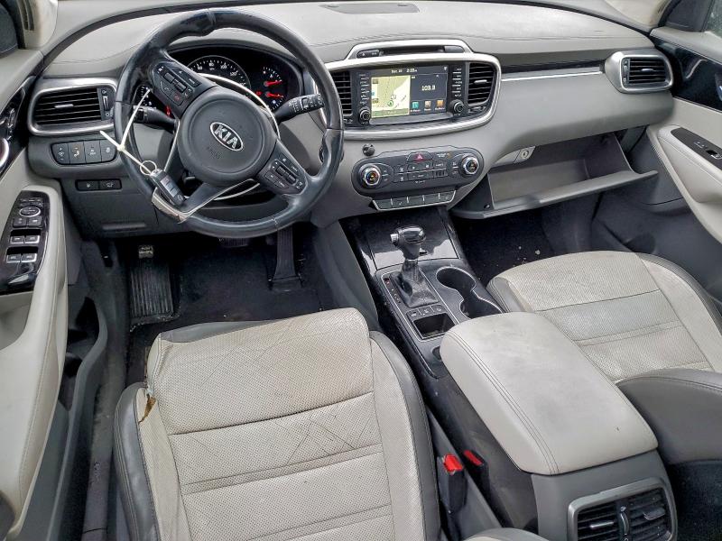 Фото 8 - KIA SORENTO