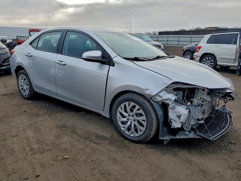 Фото 4 - TOYOTA COROLLA