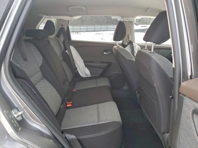 Фото 11 - NISSAN ROGUE