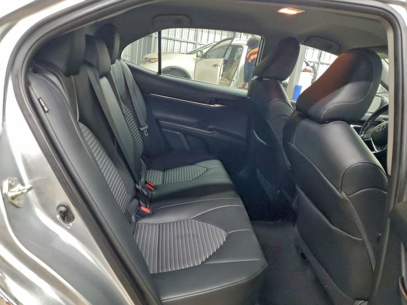 Фото 10 - TOYOTA CAMRY