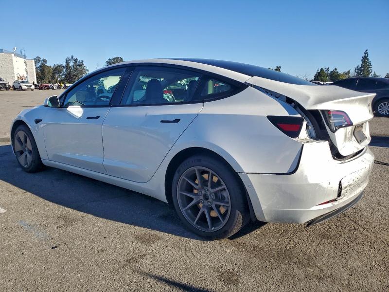 Фото 2 - TESLA MODEL 3
