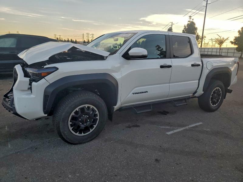 Фото 1 - TOYOTA TACOMA