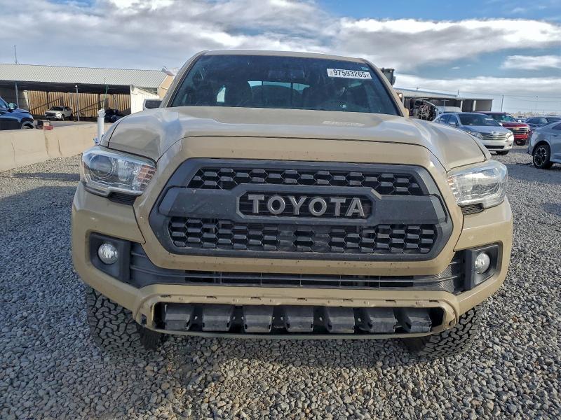 Фото 5 - TOYOTA TACOMA