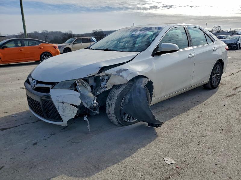 Фото 1 - TOYOTA CAMRY