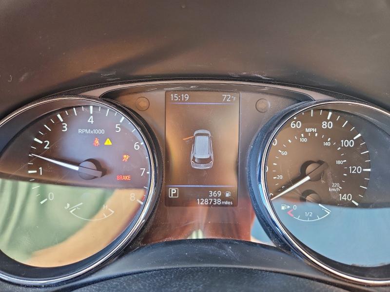 Фото 9 - NISSAN ROGUE