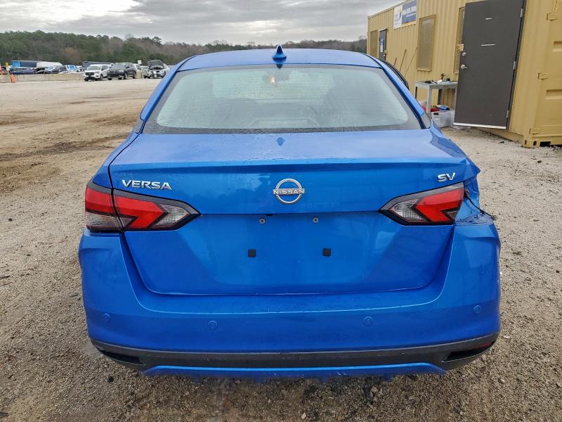 Фото 6 - NISSAN VERSA