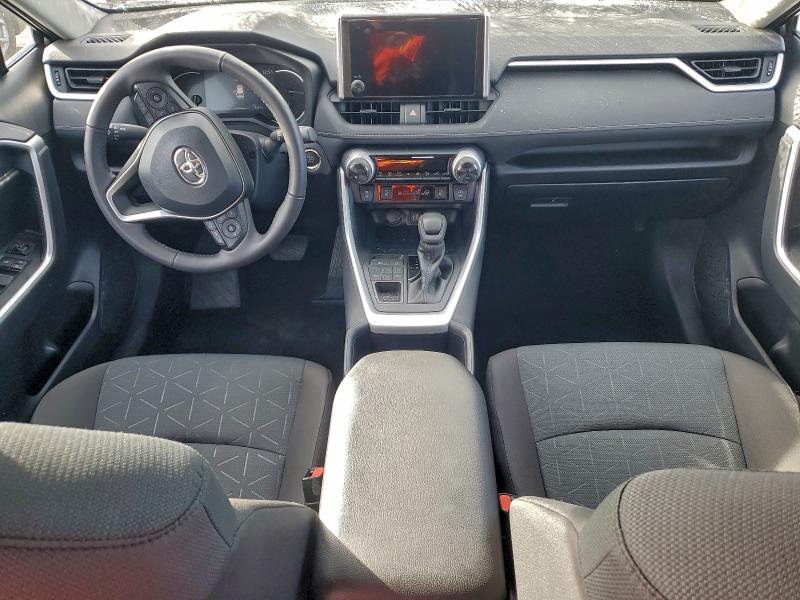 Фото 8 - TOYOTA RAV4