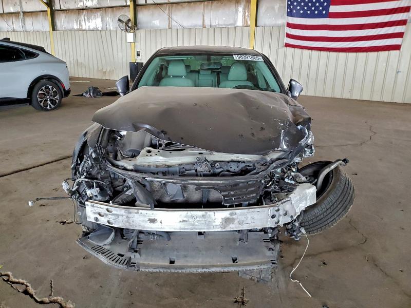 Фото 5 - LEXUS IS