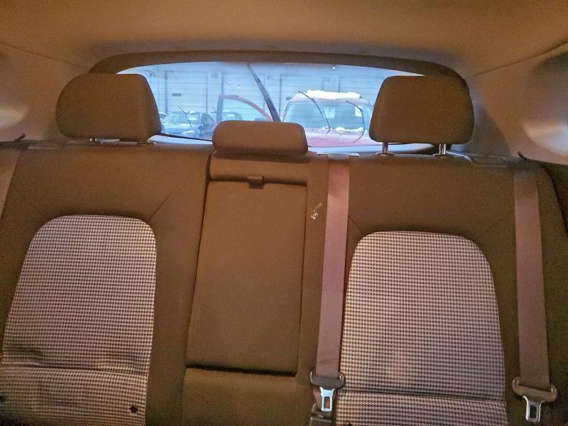 Фото 10 - HYUNDAI KONA