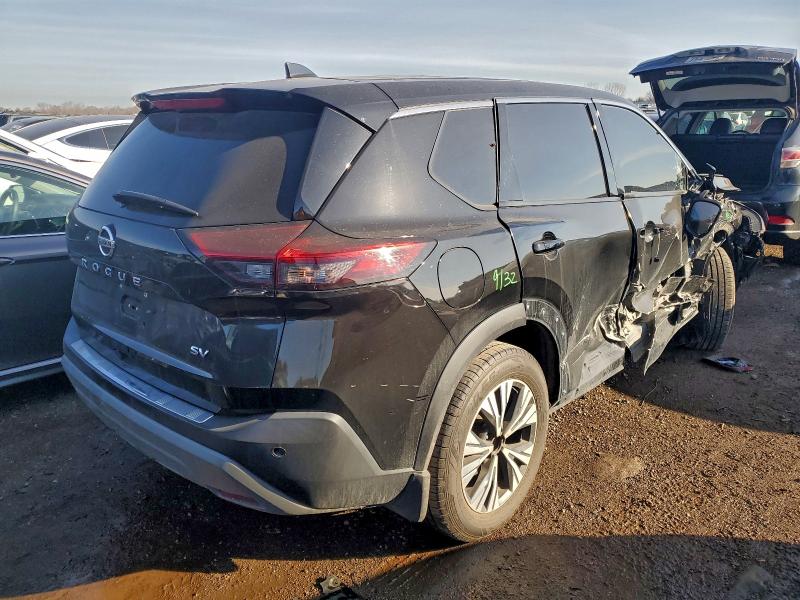 Фото 3 - NISSAN ROGUE