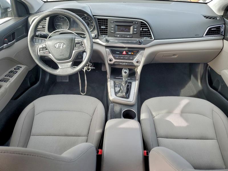 Фото 8 - HYUNDAI ELANTRA