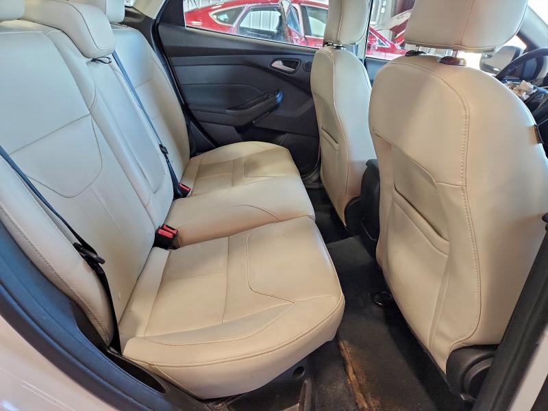 Фото 10 - FORD FOCUS