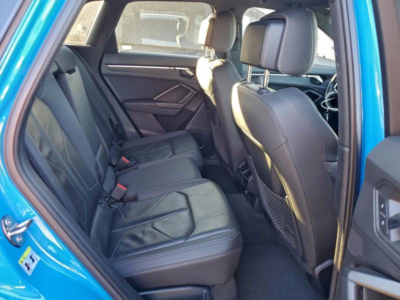 Фото 11 - AUDI Q3