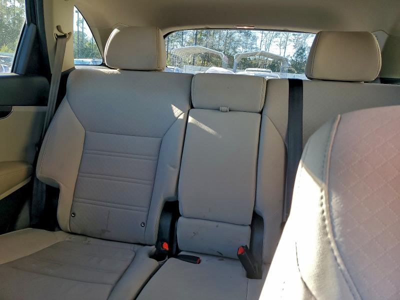 Фото 10 - KIA SORENTO