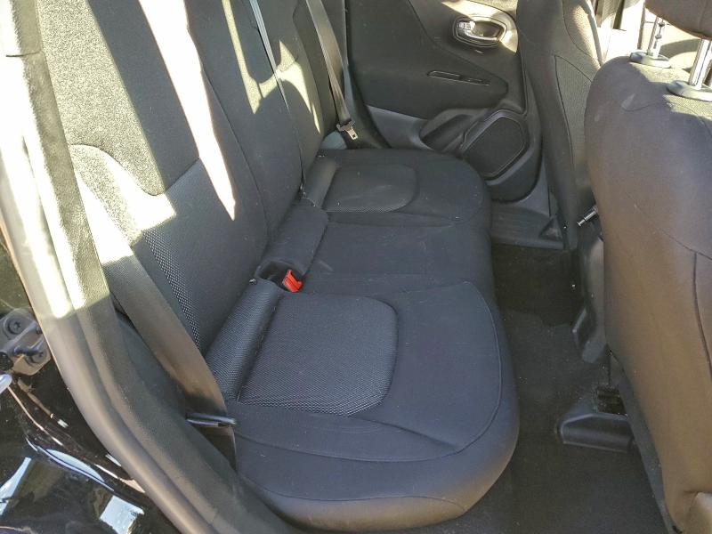 Фото 10 - JEEP RENEGADE