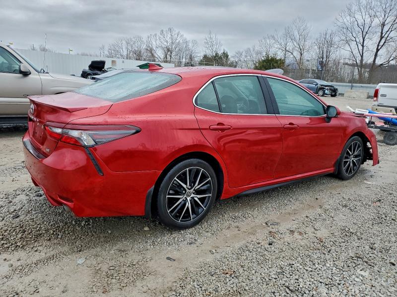 Фото 3 - TOYOTA CAMRY