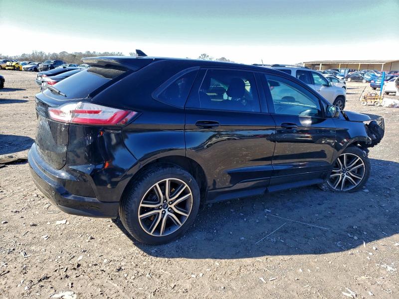 Фото 3 - FORD EDGE