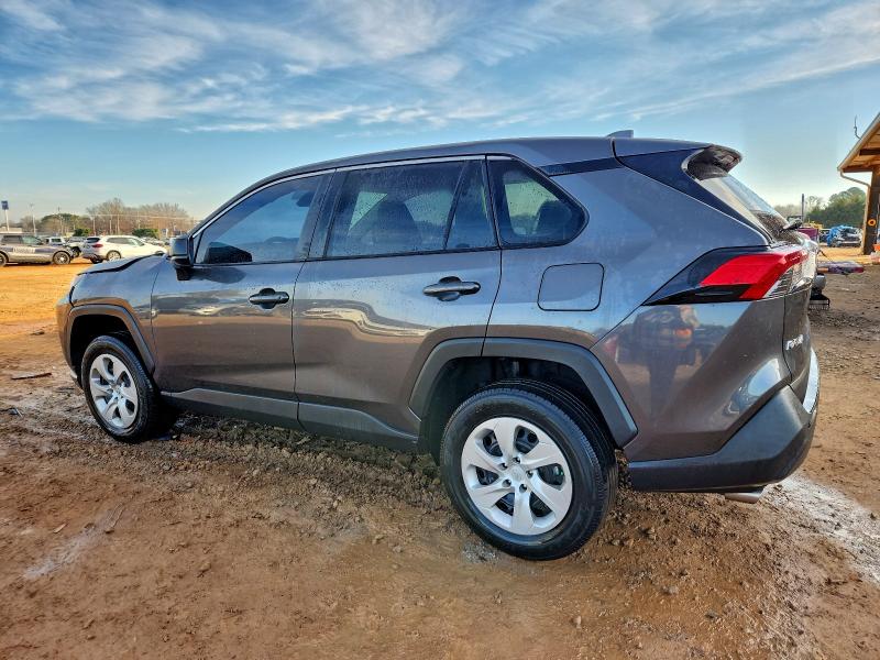 Фото 2 - TOYOTA RAV4