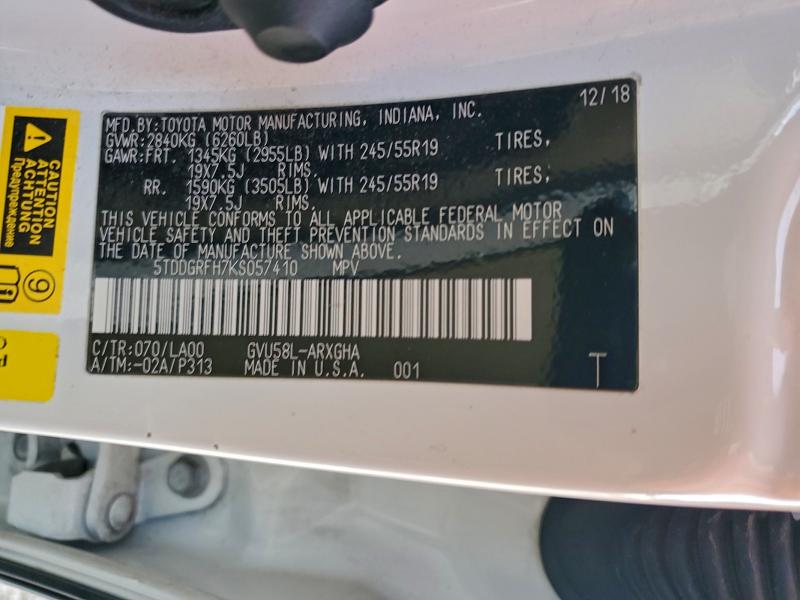 Фото 13 - TOYOTA HIGHLANDER