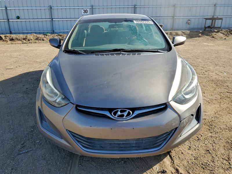 Фото 5 - HYUNDAI ELANTRA