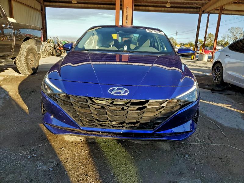 Фото 5 - HYUNDAI ELANTRA