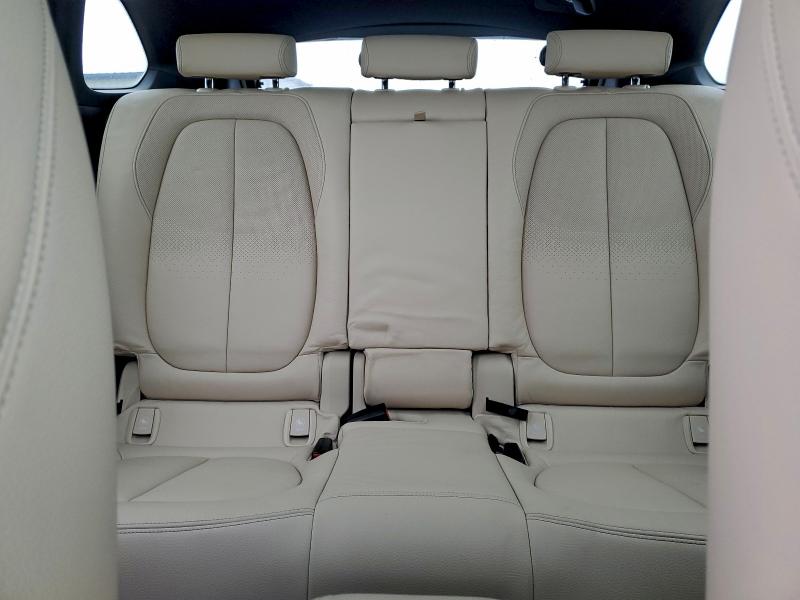 Фото 10 - BMW X1