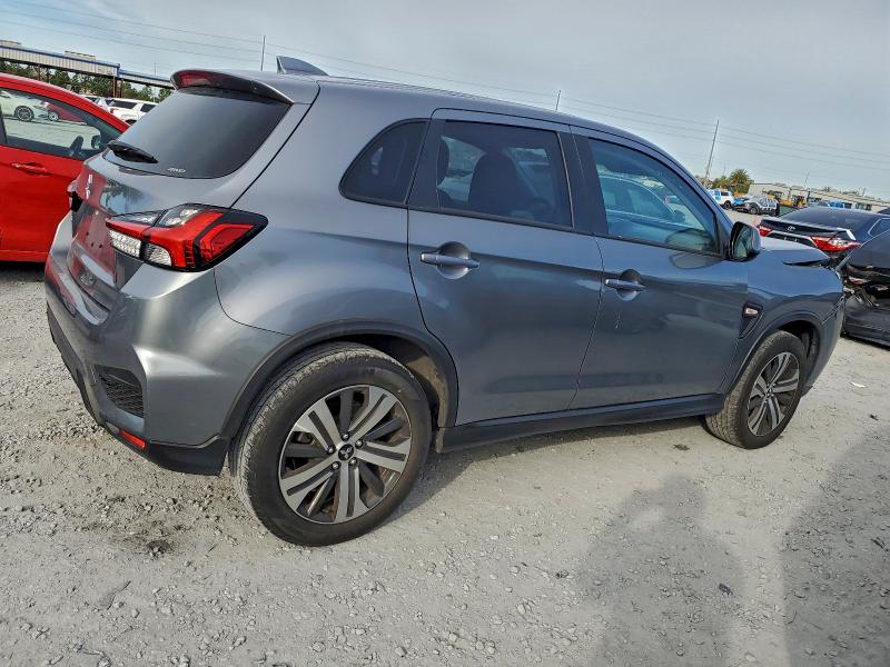 Фото 3 - MITSUBISHI OUTLANDER