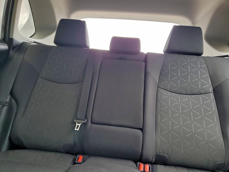 Фото 10 - TOYOTA RAV4