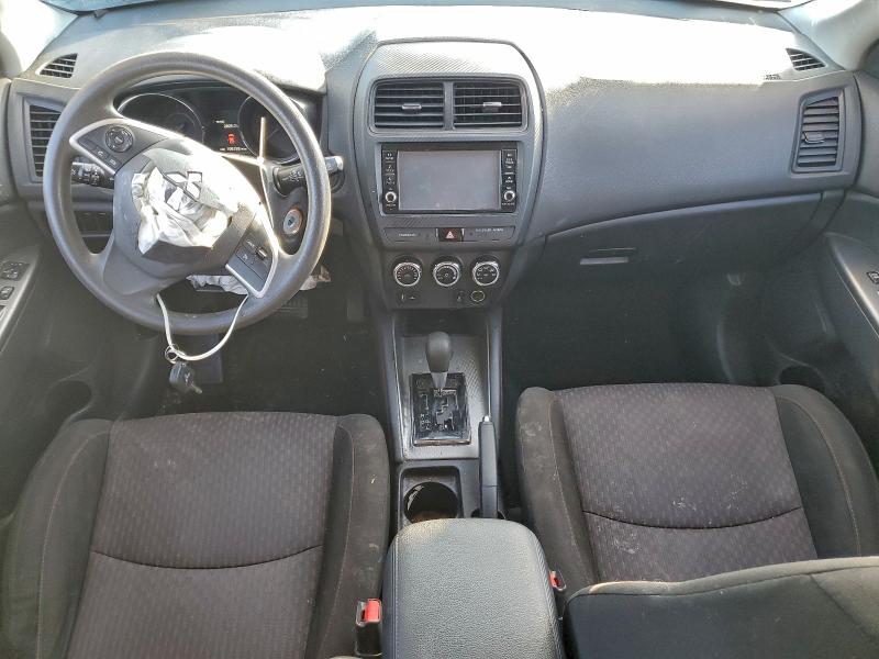 Фото 8 - MITSUBISHI OUTLANDER