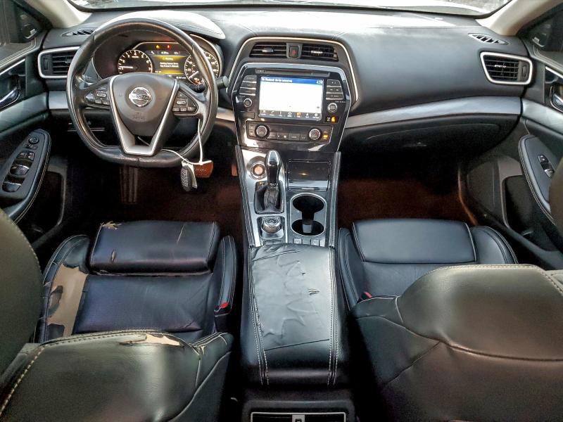 Фото 8 - NISSAN MAXIMA