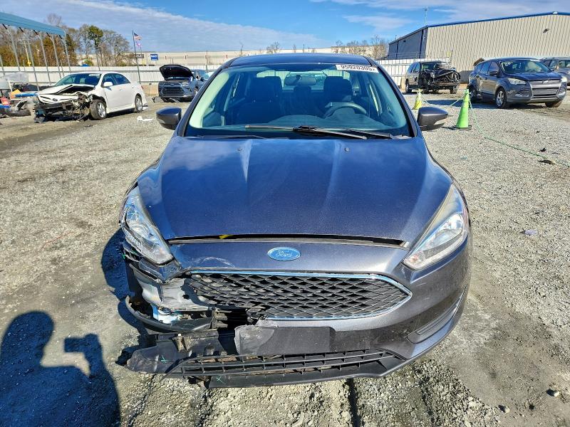 Фото 5 - FORD FOCUS