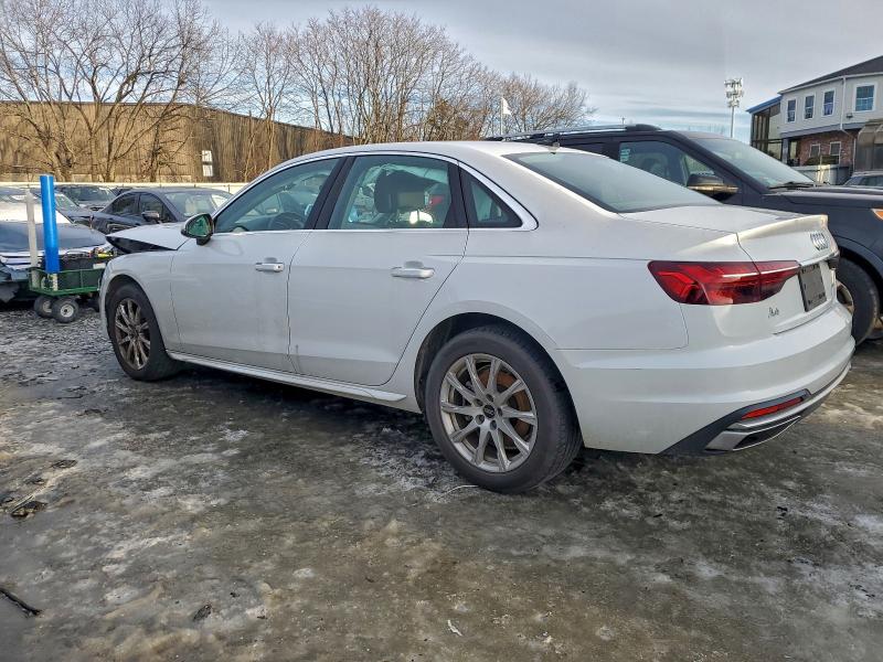 Фото 2 - AUDI A4