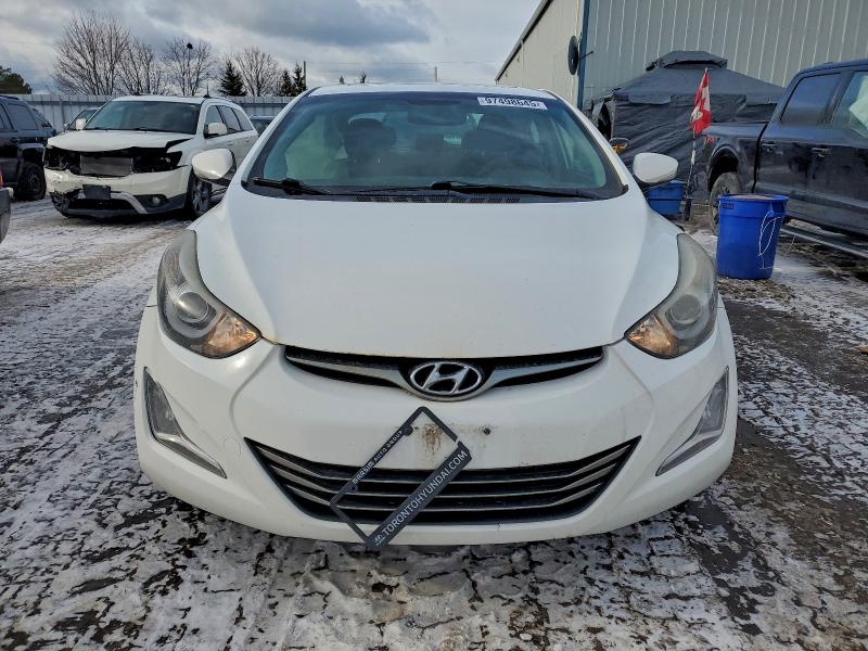 Фото 5 - HYUNDAI ELANTRA