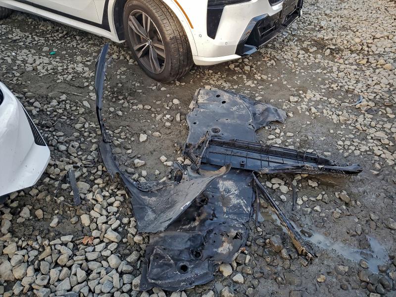 Фото 12 - TOYOTA CAMRY