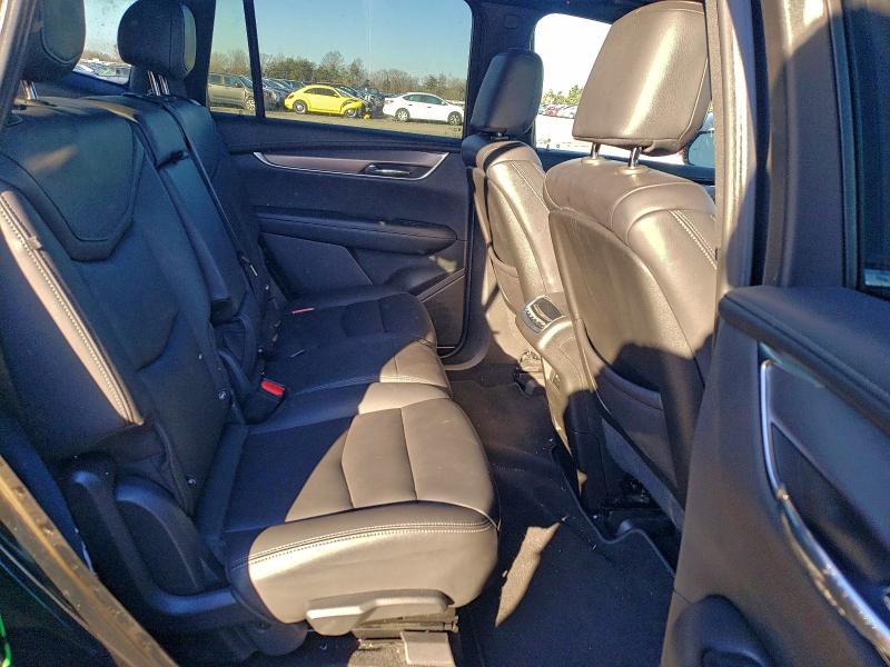 Фото 11 - CADILLAC XT6