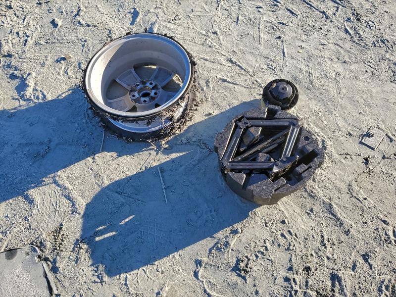 Фото 12 - CHEVROLET TRAX