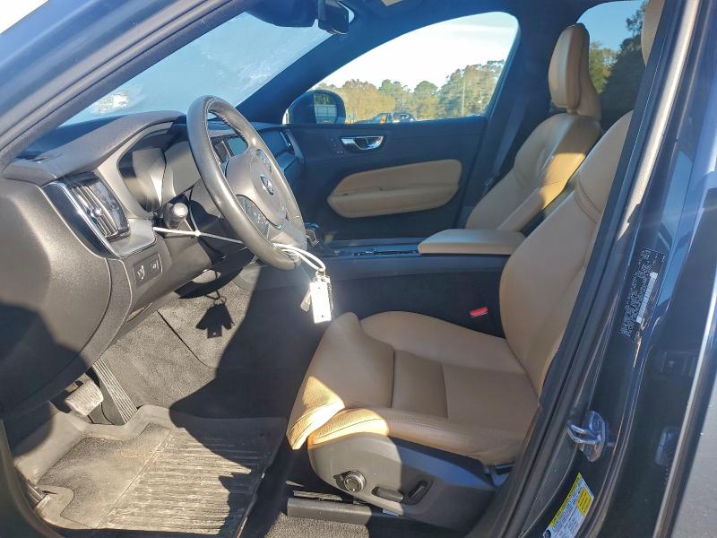 Фото 7 - VOLVO XC60