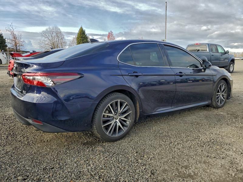 Фото 3 - TOYOTA CAMRY