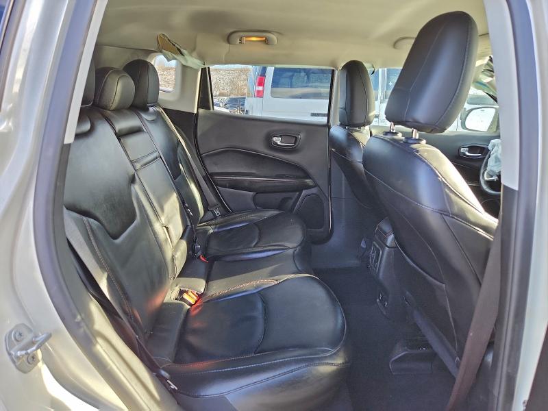 Фото 11 - JEEP COMPASS