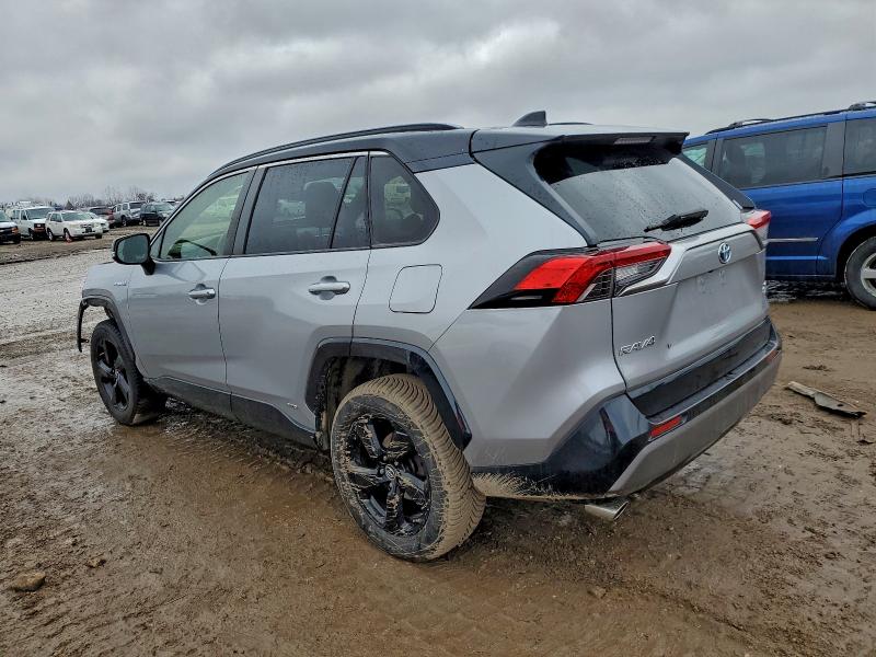 Фото 2 - TOYOTA RAV4