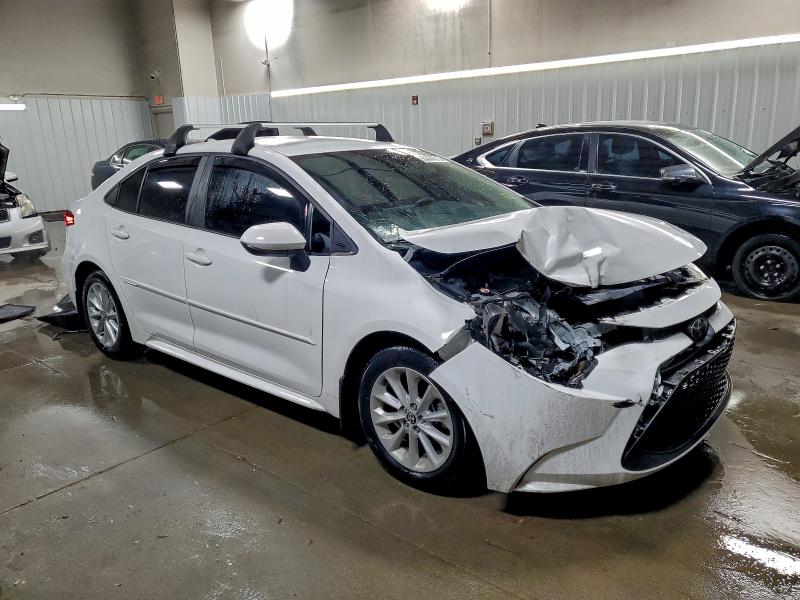 Фото 4 - TOYOTA COROLLA