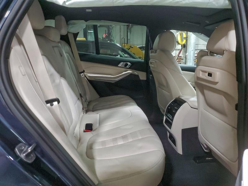 Фото 11 - BMW X5