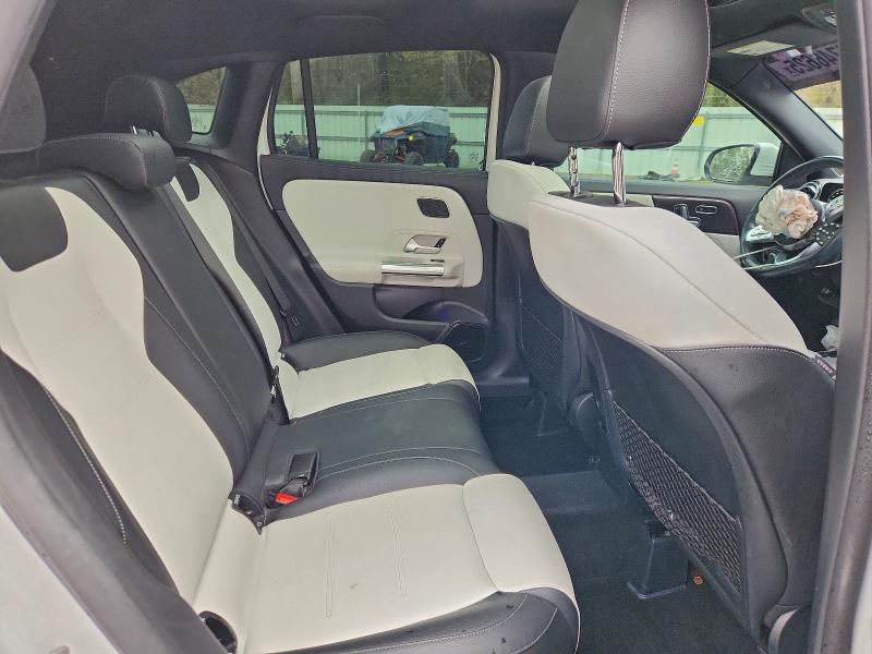 Фото 11 - MERCEDES-BENZ GLA-CLASS